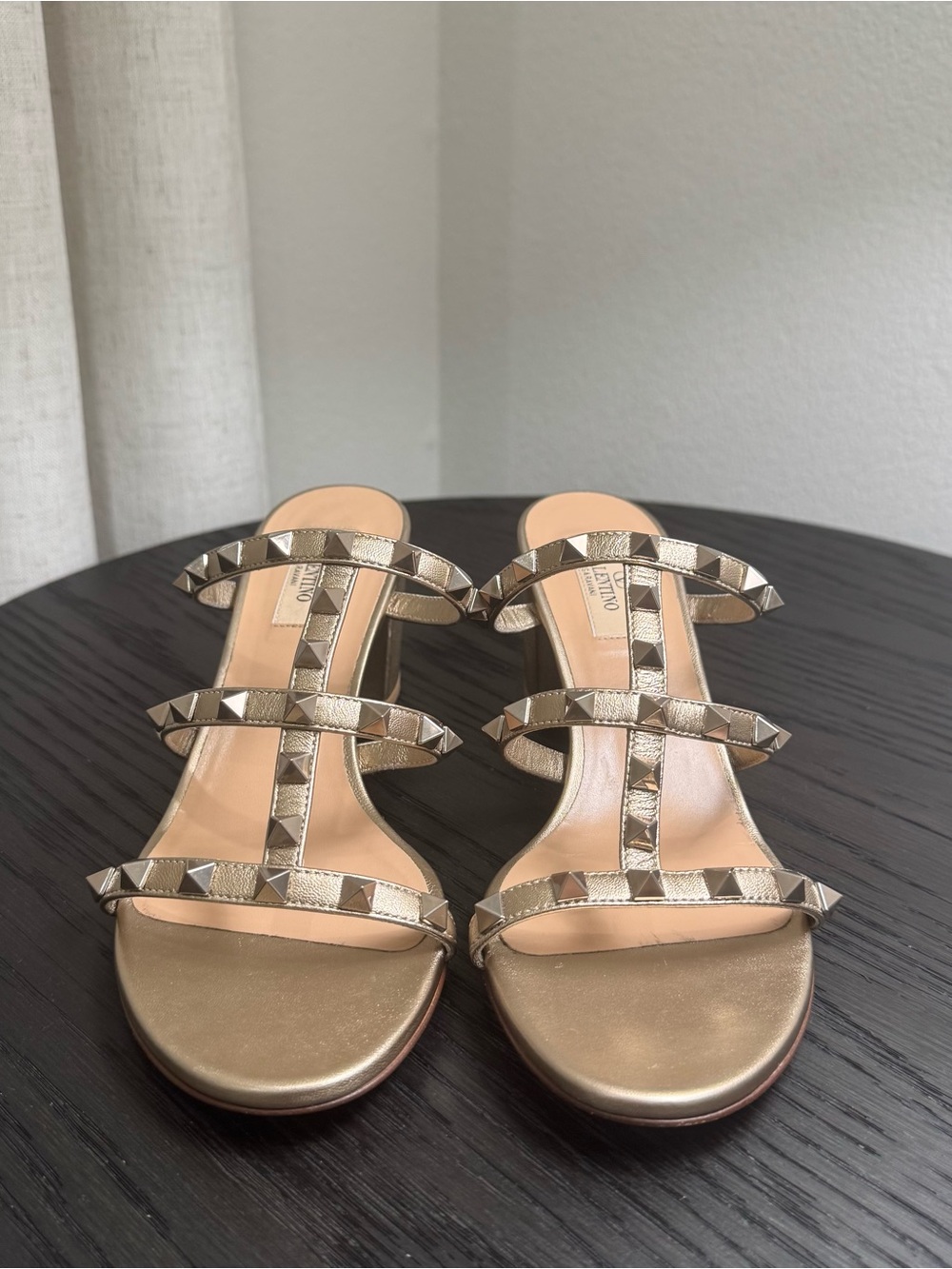 Valentino Garavani Rockstud Caged Slide Sandal Mules Gold 38.5 - Picture 3 of 10